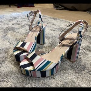 Chinese Laundry vintage style 1970s